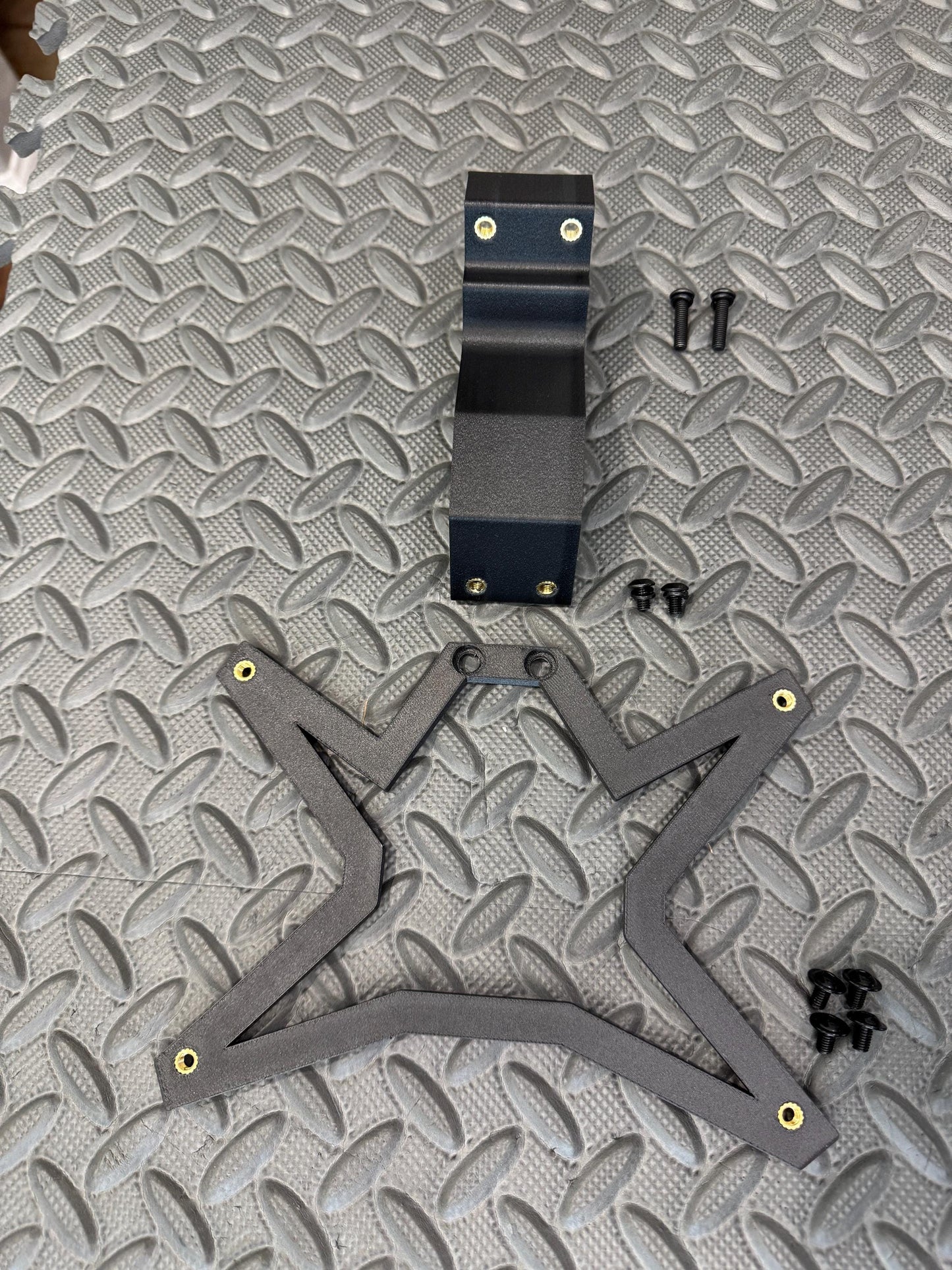 2022-2025 Rivian R1T R1S Front Plate Holder | Heavy-Duty, No-Drill, 3D Printed Bracket with Hardware